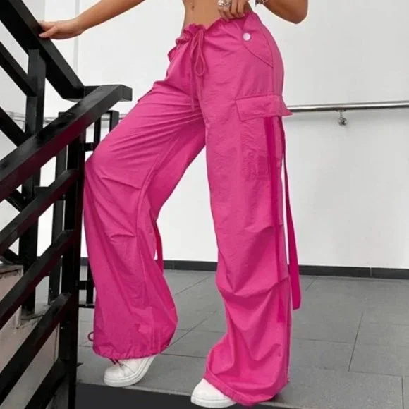 Flap Pocket Drawstring Hem Contemporary cargo Pants Hot pink - Picture 2 of 6